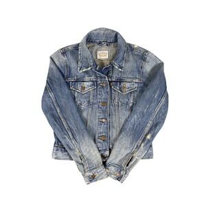 Levi's Denim Trucker Jacket Womens Size M Distressed Blue‎ Jean Button Up